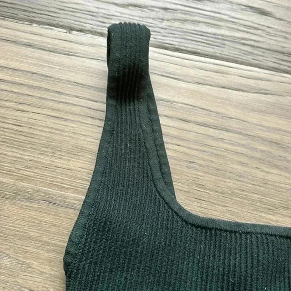 🔥Babaton🔥 | Aritzia forest green Arjun knits fitted ribbed tank top - Picture 5 of 11